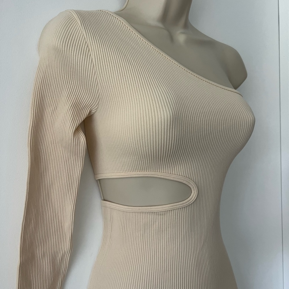 Bodycon Rib Dress - Picture 7 of 8